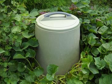 コンポスター 深い穴 元トヨタマンの目