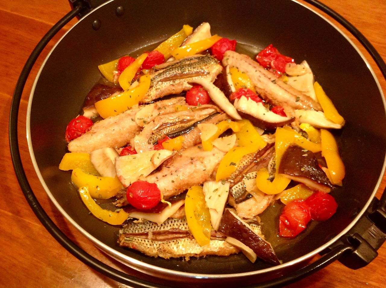 コノシロのアクアパッツァ 釣明 お手軽陸っぱり釣り お手軽魚料理 コノシロのアクアパッツァ 釣明 お手軽陸っぱり釣り お手軽魚料理