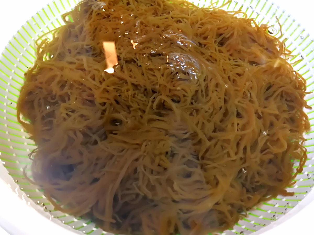 おうちご飯 カンパチの刺身 味噌汁 もずくご飯 もずく酢 青木葉 Eatful Life