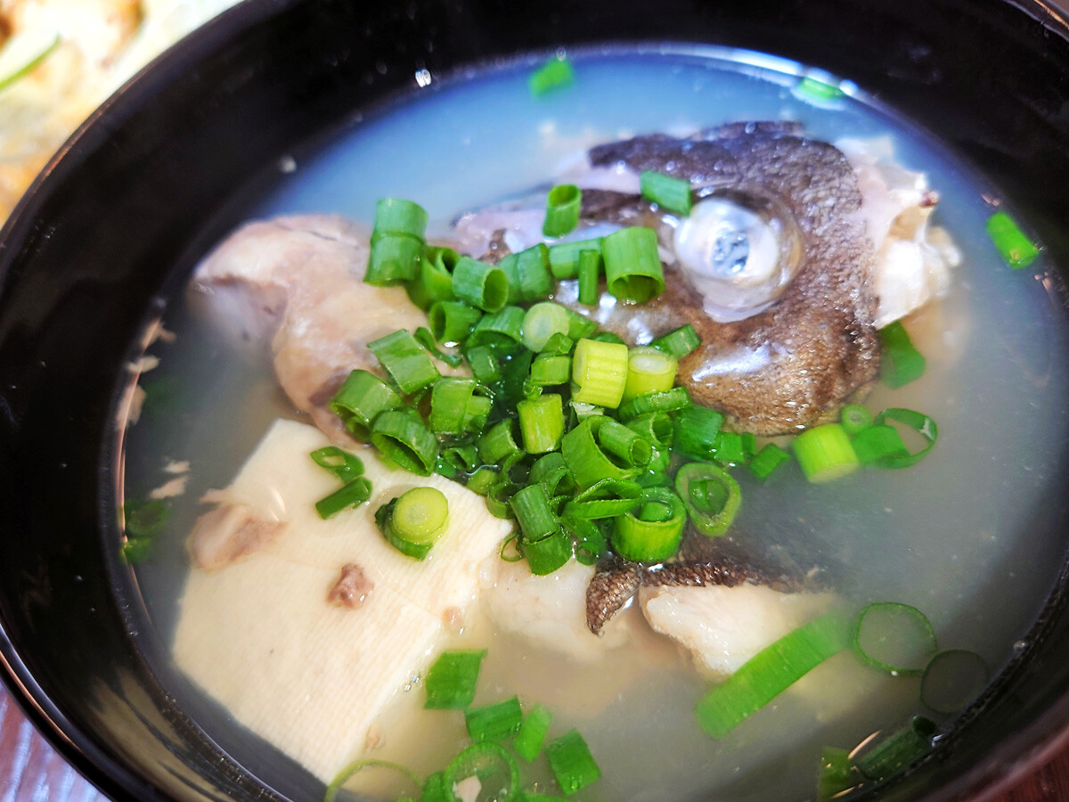 おうちご飯 真鱈のムニエル 潮汁 青木葉 Eatful Life