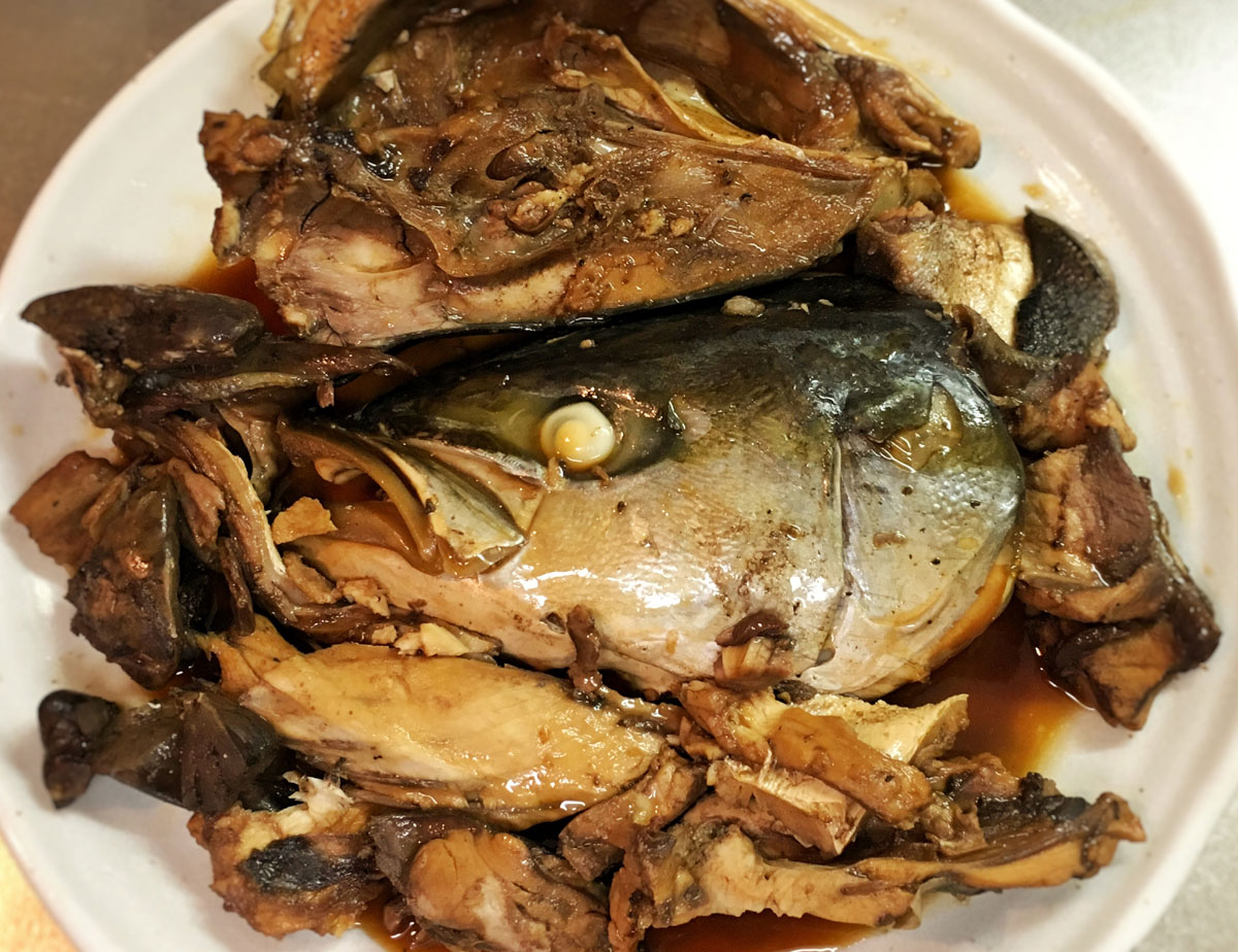 おうちご飯 イナダ その一 刺身 アラ炊き アラ汁 青木葉 Eatful Life