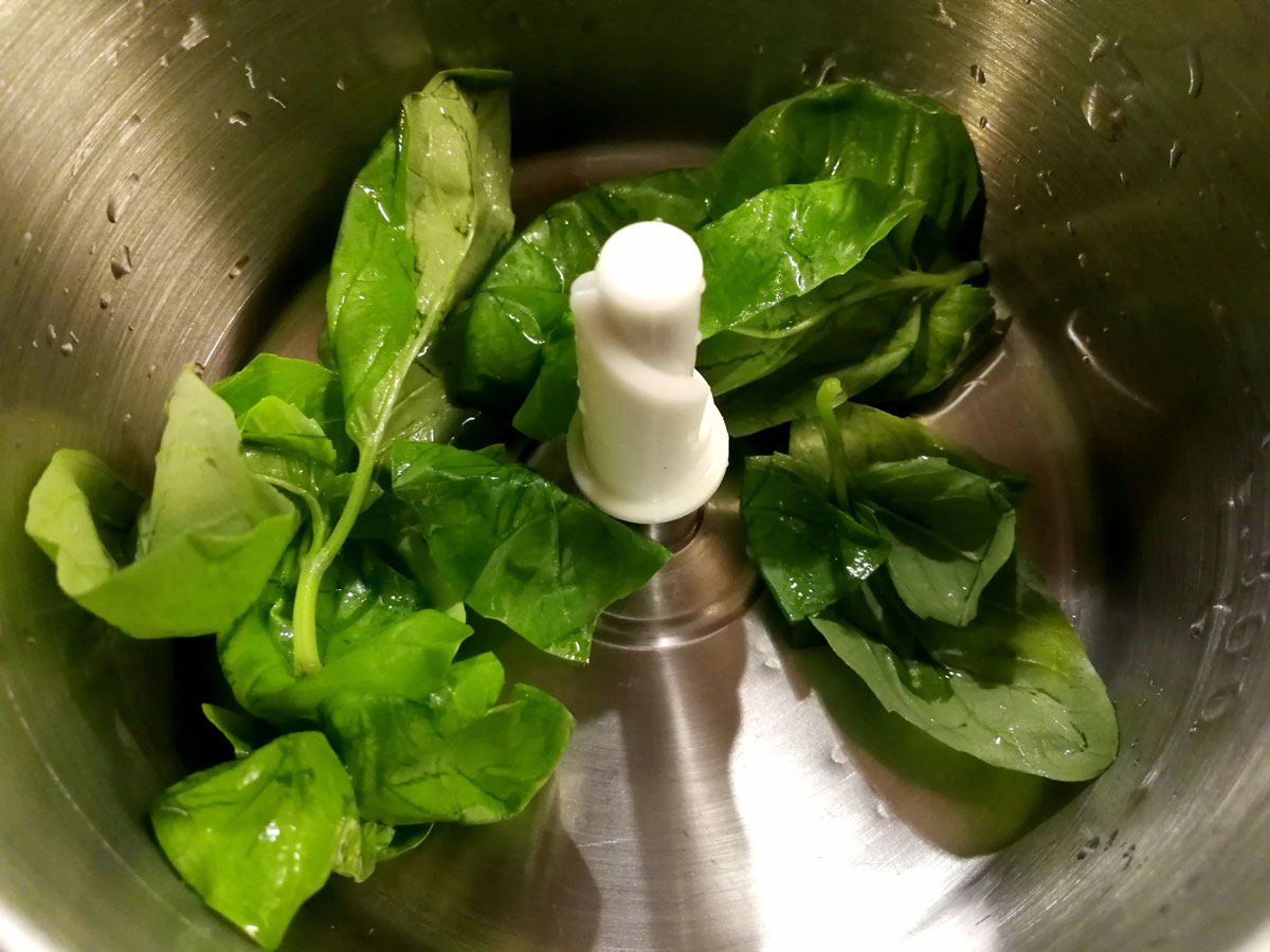 おうちご飯 自家栽培バジルでジェノベーゼソースのチキンソテー ブロッコリーとエリンギのパセリソース スパゲッティ グリーンインフェルノ 青木葉 Eatful Life