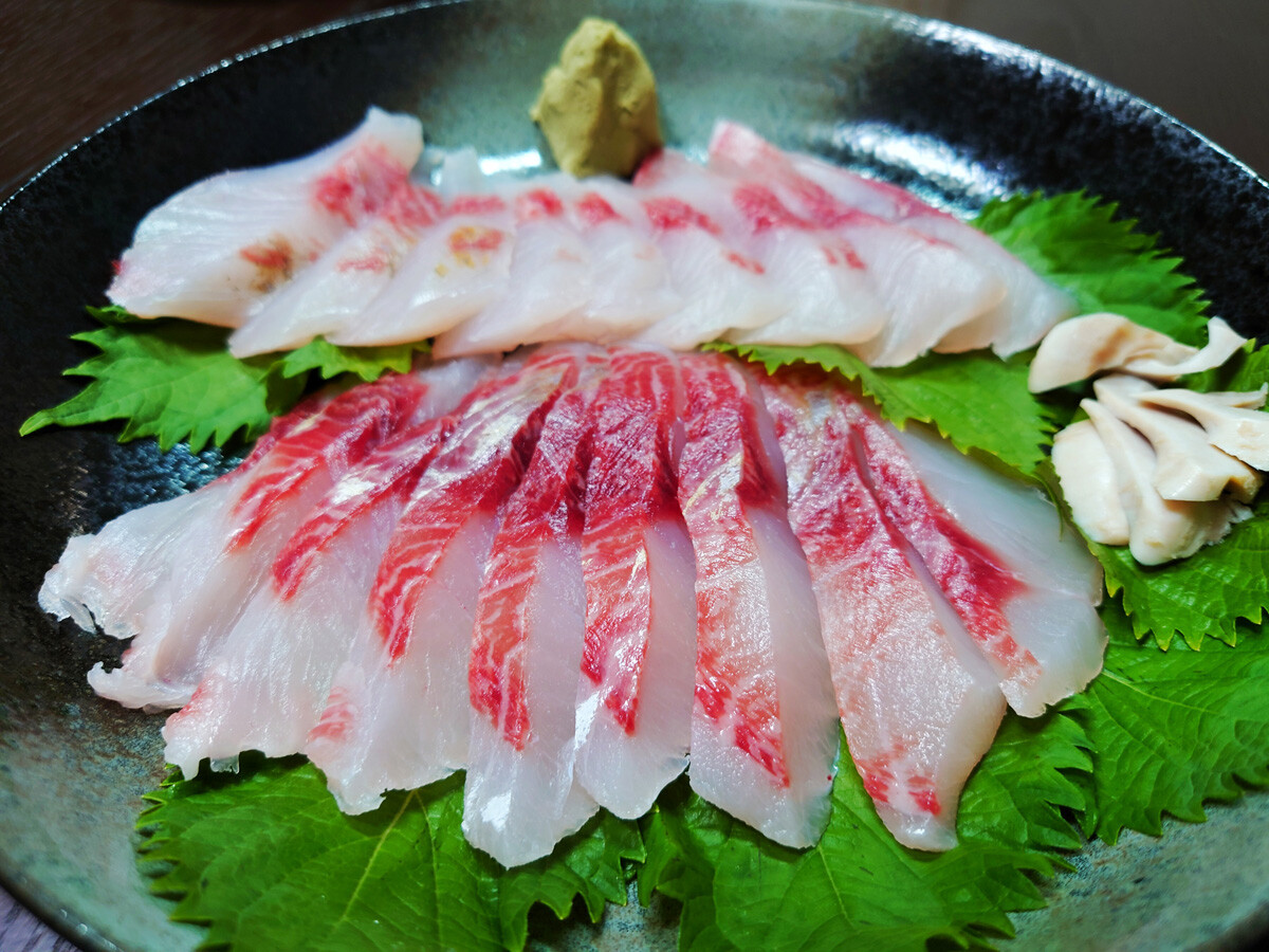 おうちご飯 ボラの刺身 アラの味噌汁 ゴーヤーとツナの塩揉みサラダ 青木葉 Eatful Life