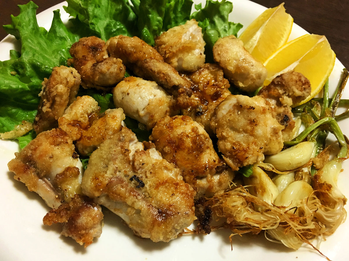 おうちご飯 鮭の白子と姫ニンニクのバターソテー 醤油麹漬け鶏胸肉の唐揚げ 青木葉 Eatful Life
