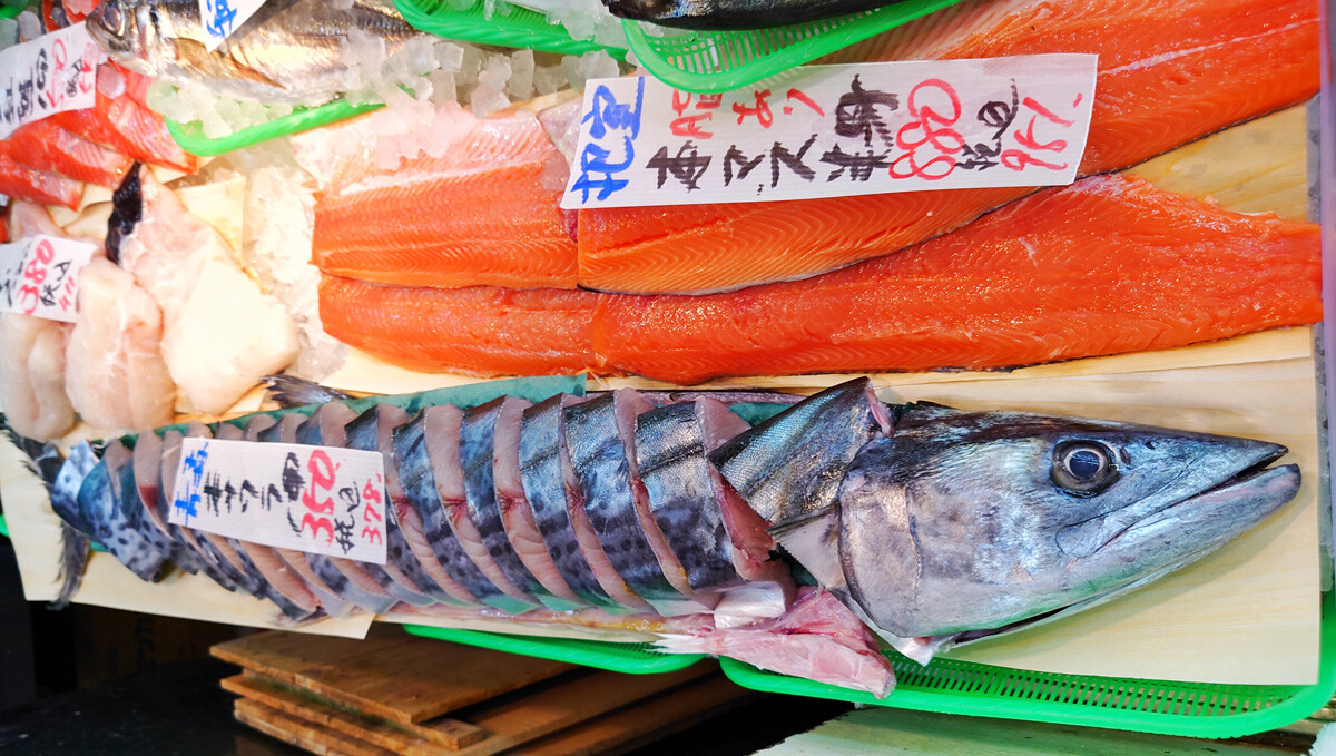 おうちご飯 イナダの刺身 アラ煮 タラモサラダ改 青木葉 Eatful Life おうちご飯 イナダの刺身 アラ煮 タラモサラダ改 青木葉 Eatful Life