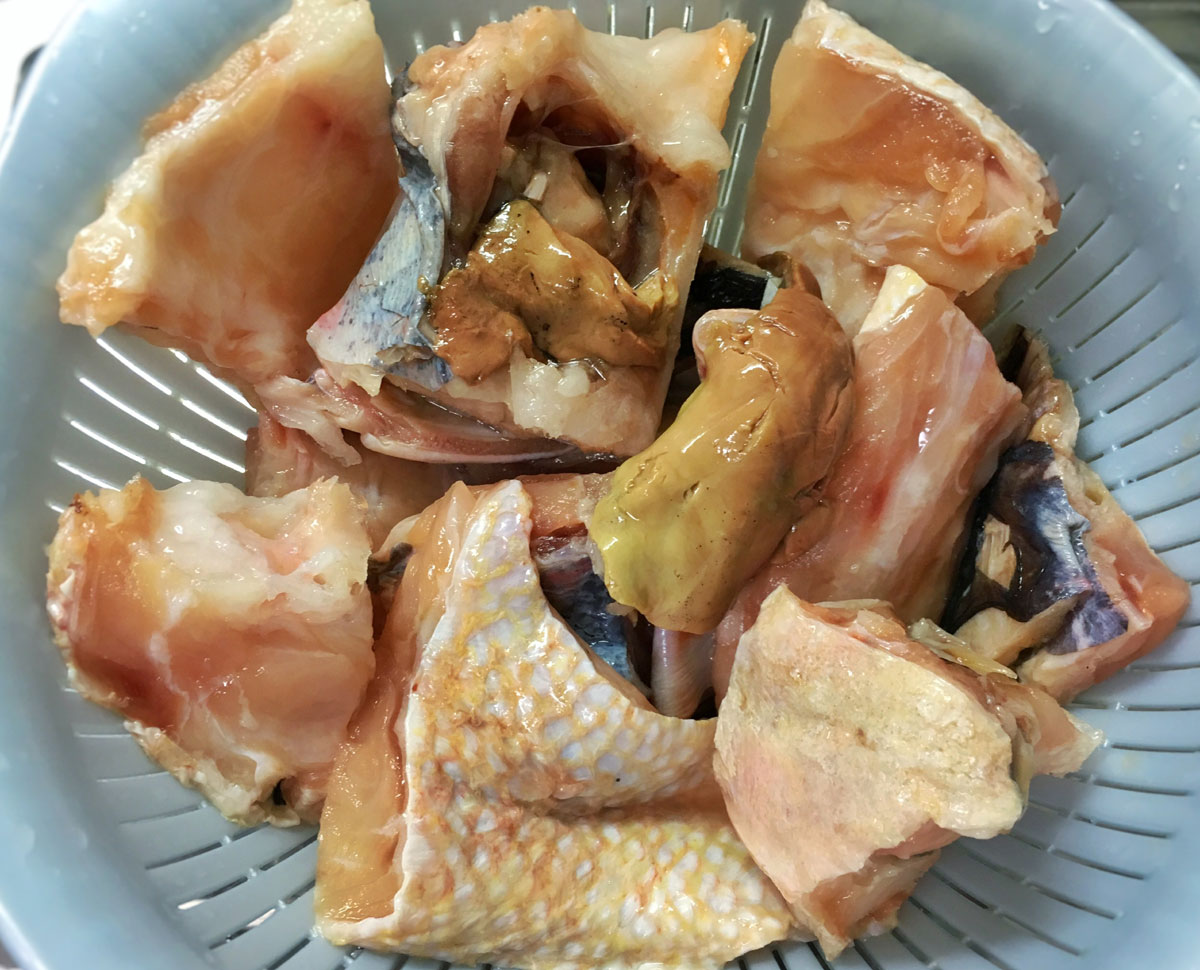 おうちご飯 メヌケのアラ汁 ちくわチーズ 舞茸 サツマイモの天麩羅 青木葉 Eatful Life おうちご飯 メヌケのアラ汁 ちくわチーズ 舞茸 サツマイモの天麩羅 青木葉 Eatful Life