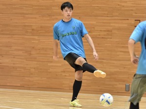 大舘直哉