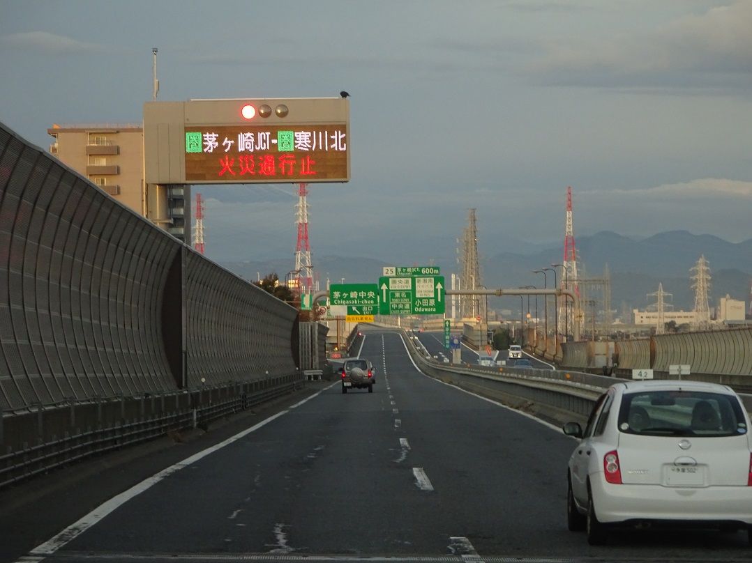 フィールドは果てしなく 期 r