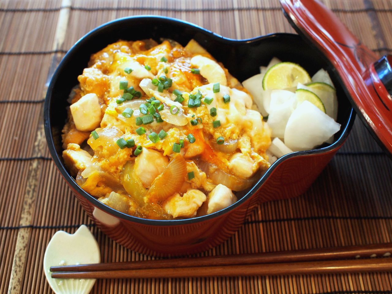ウチの定番丼 とろふわ卵の親子丼 気まぐれキッチン Andante
