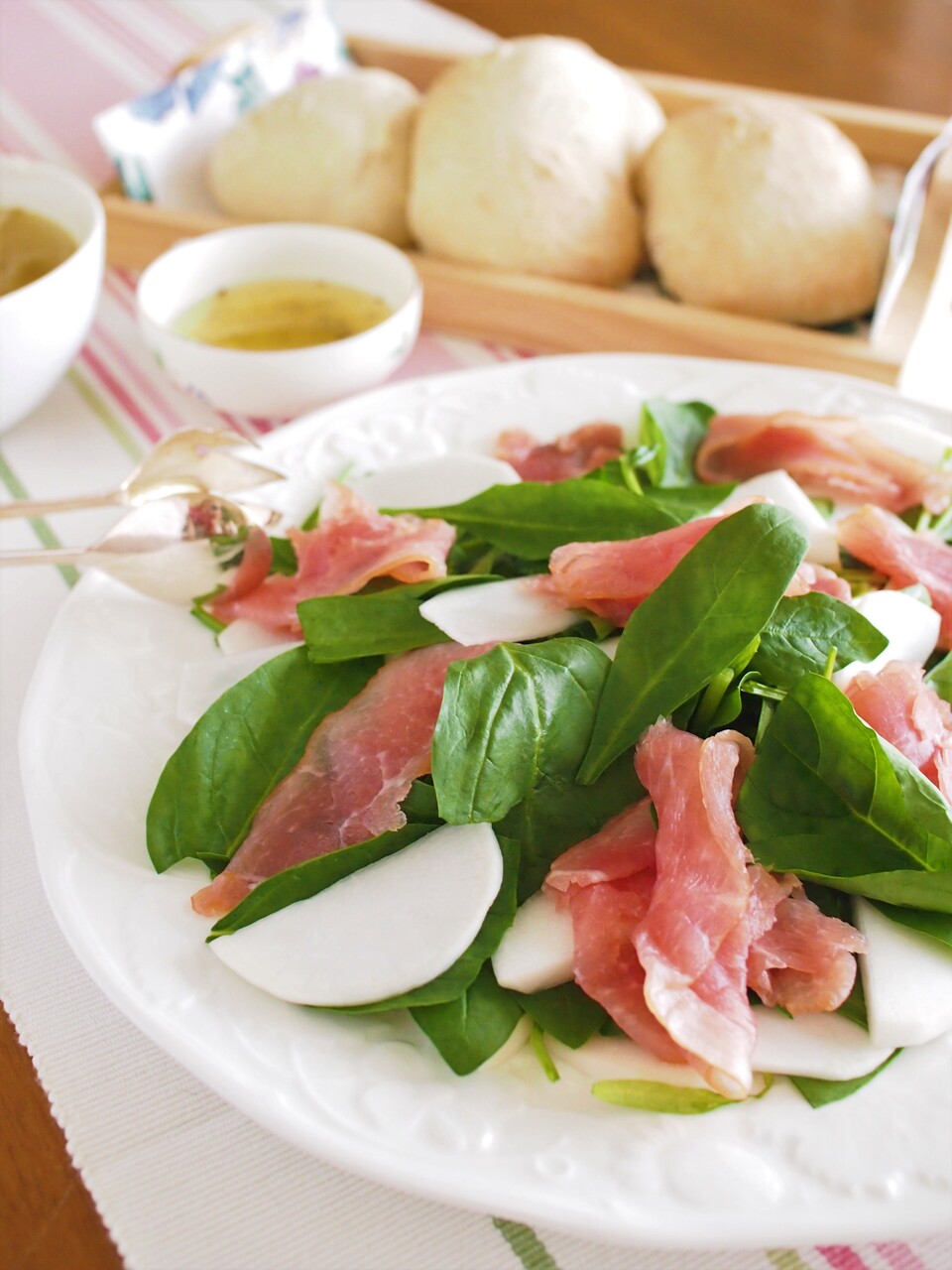 おうちランチ サラダほうれん草とかぶと生ハムのサラダ 気まぐれキッチン Andante