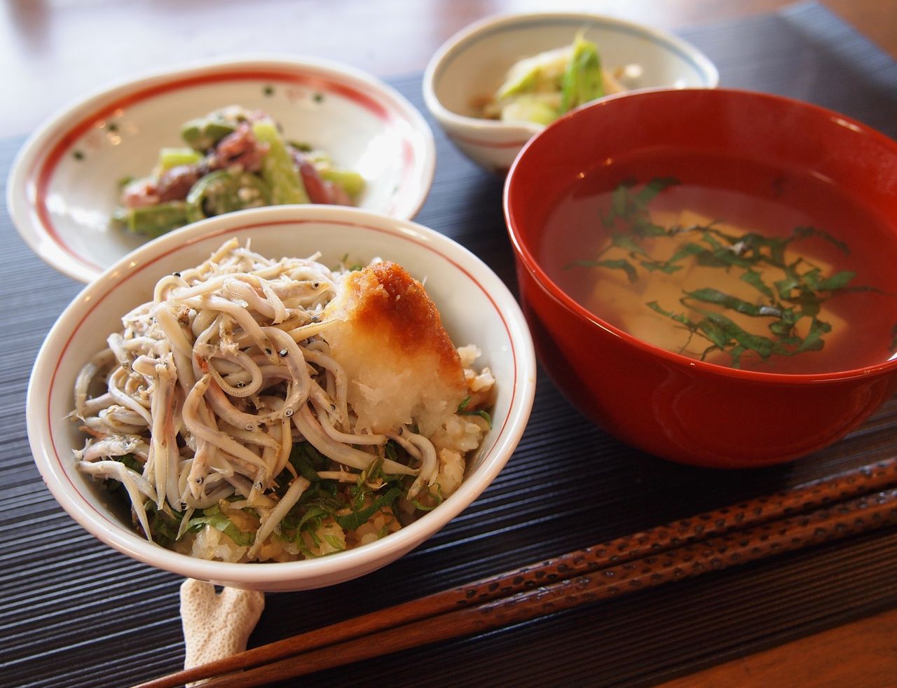 新子の釜揚げ丼 春のシンプル山菜料理 気まぐれキッチン Andante 新子の釜揚げ丼 春のシンプル山菜料理 気まぐれキッチン Andante