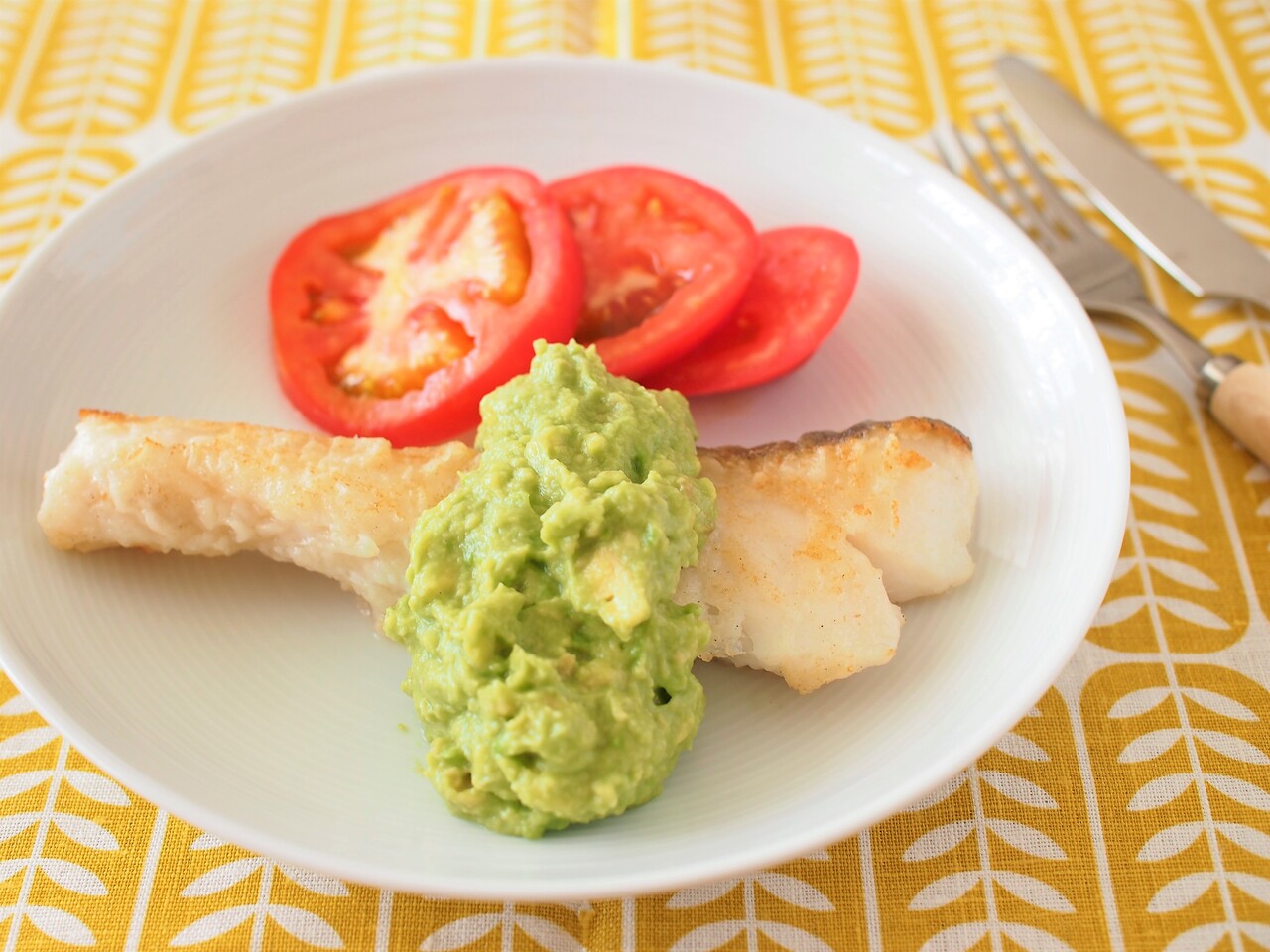 感動のマッチング 甘塩タラのムニエル アボカドソース添え 気まぐれキッチン Andante