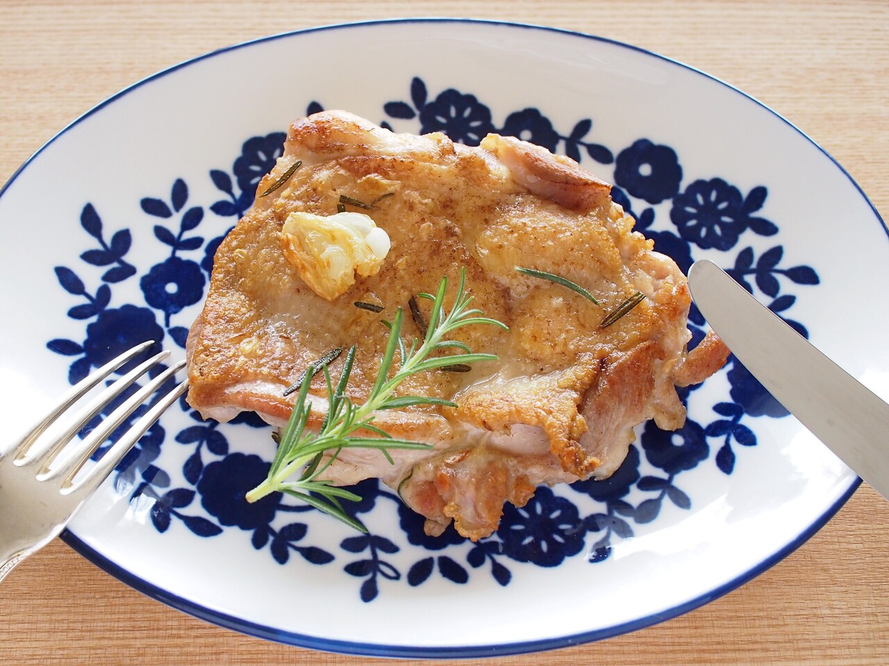 カリっとジューシー レストランみたいなローズマリーチキン 気まぐれキッチン Andante