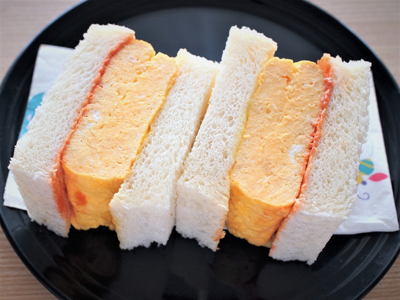 ボリューミー 関西風厚焼き卵のサンドイッチ 気まぐれキッチン Andante