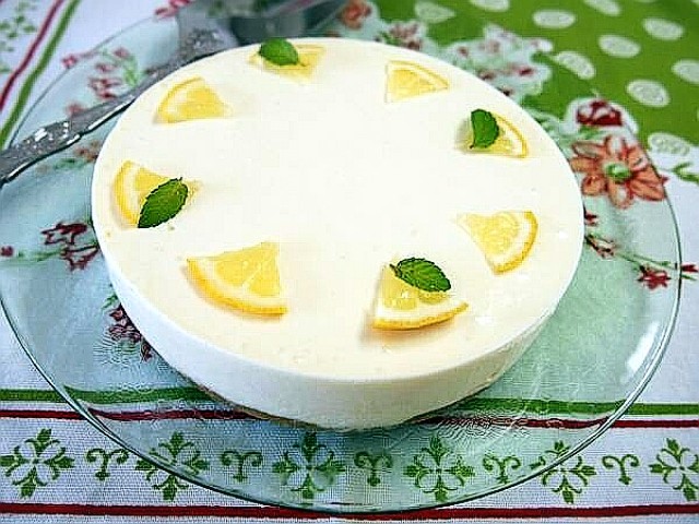 夏仕様 爽やかハニーレモン風味のレアチーズケーキ 気まぐれキッチン Andante