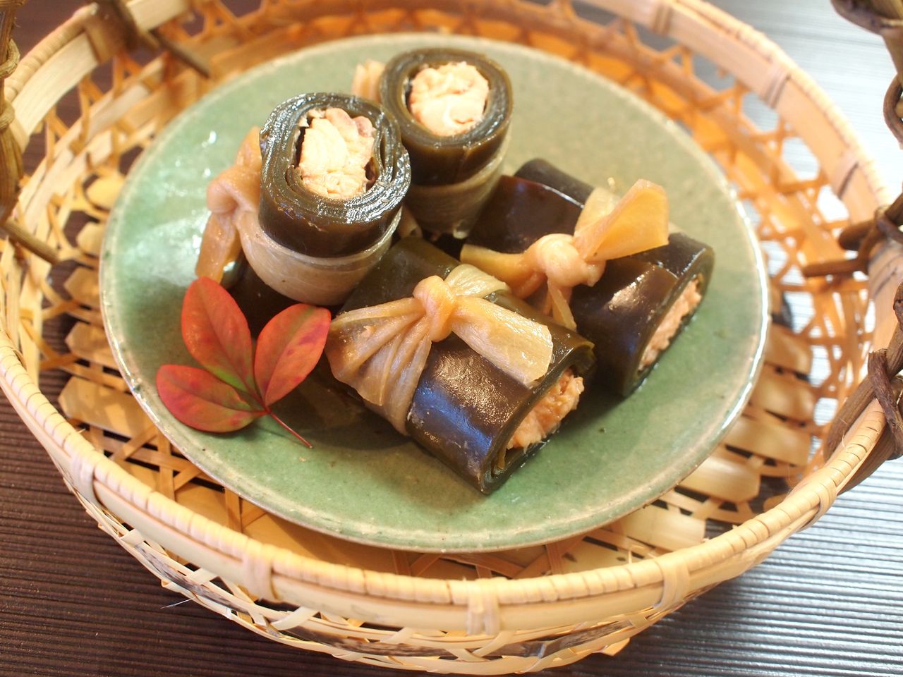 気まぐれキッチン andante お節料理～鮭の昆布巻き～。