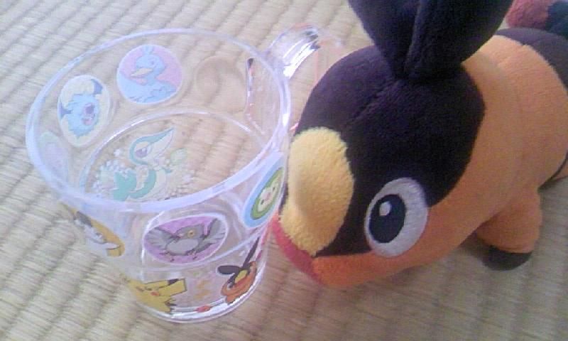 歌でもひとつ歌いたいようなイイ気分だ ベンチと星空と花びら