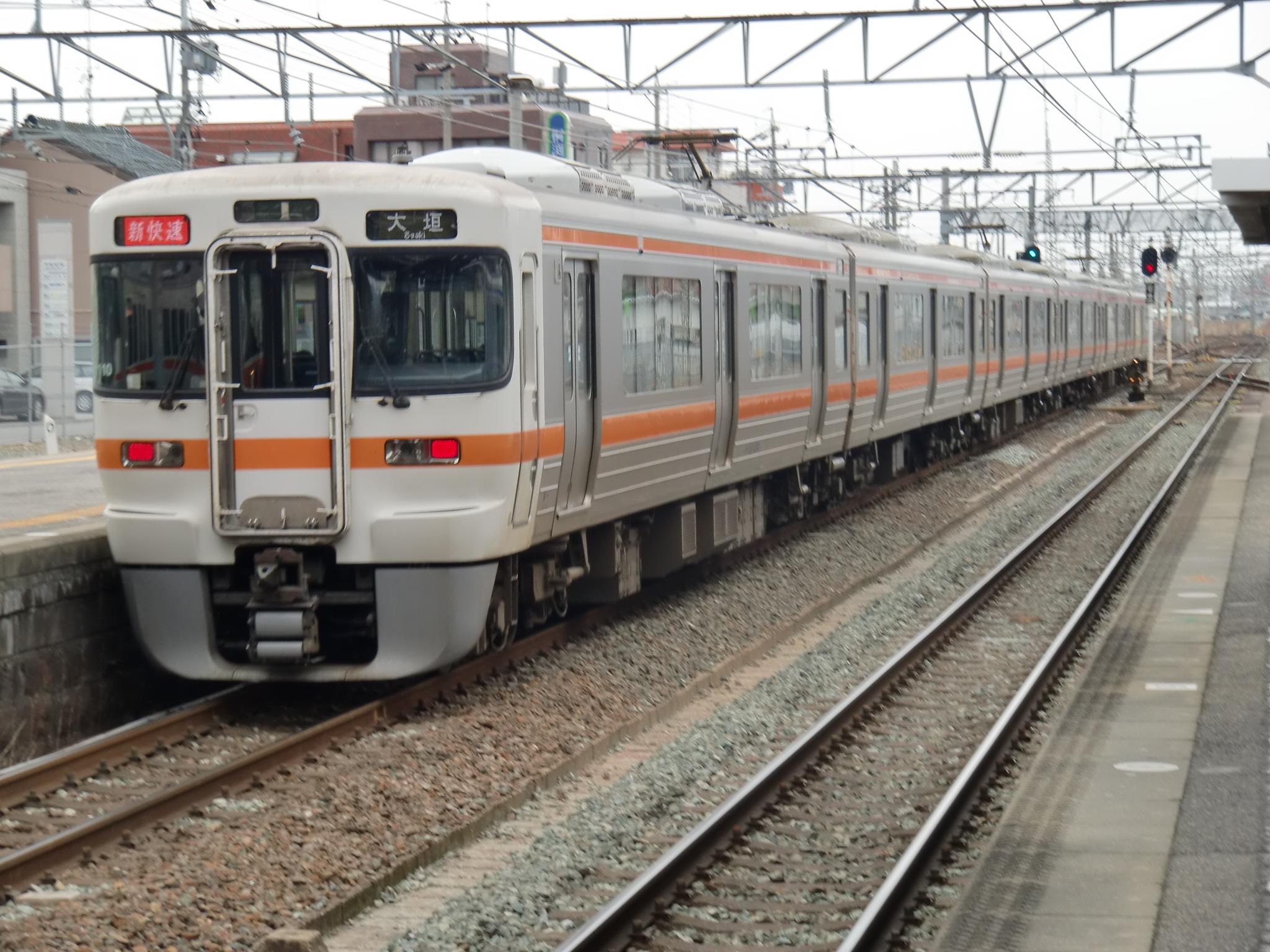 西三 ふり～～～だむ 鉄道記 : [JR & 愛環] オレンジの313系と 青い313系 / 313系＆2000系 岡崎駅