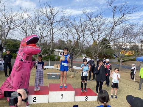 知新優勝