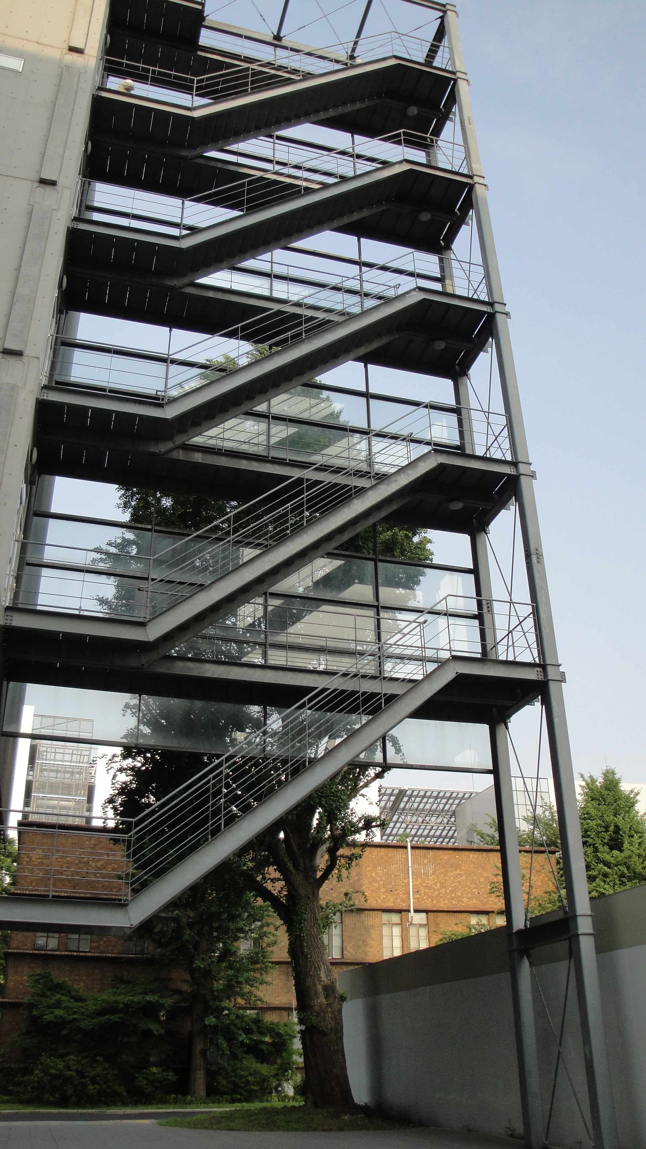 鉄骨階段 その１ マニアック 武設計