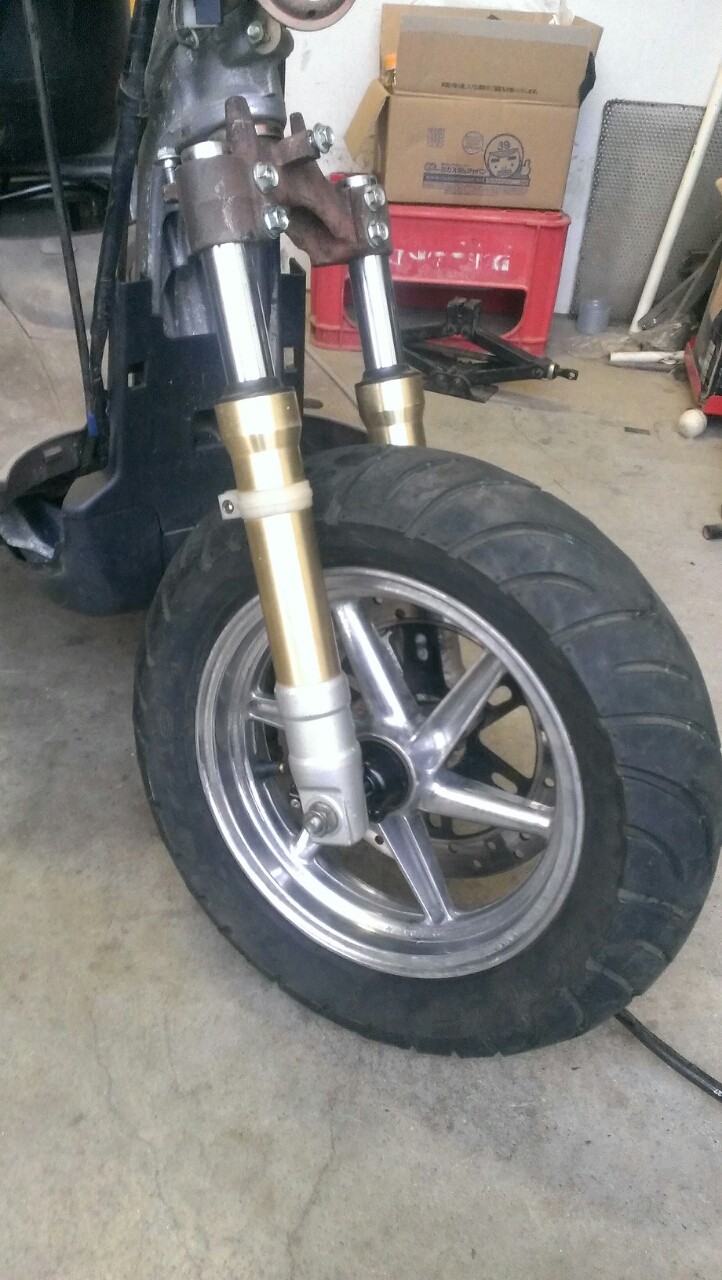 ホンダ スクーピー 青空教会的バイク学