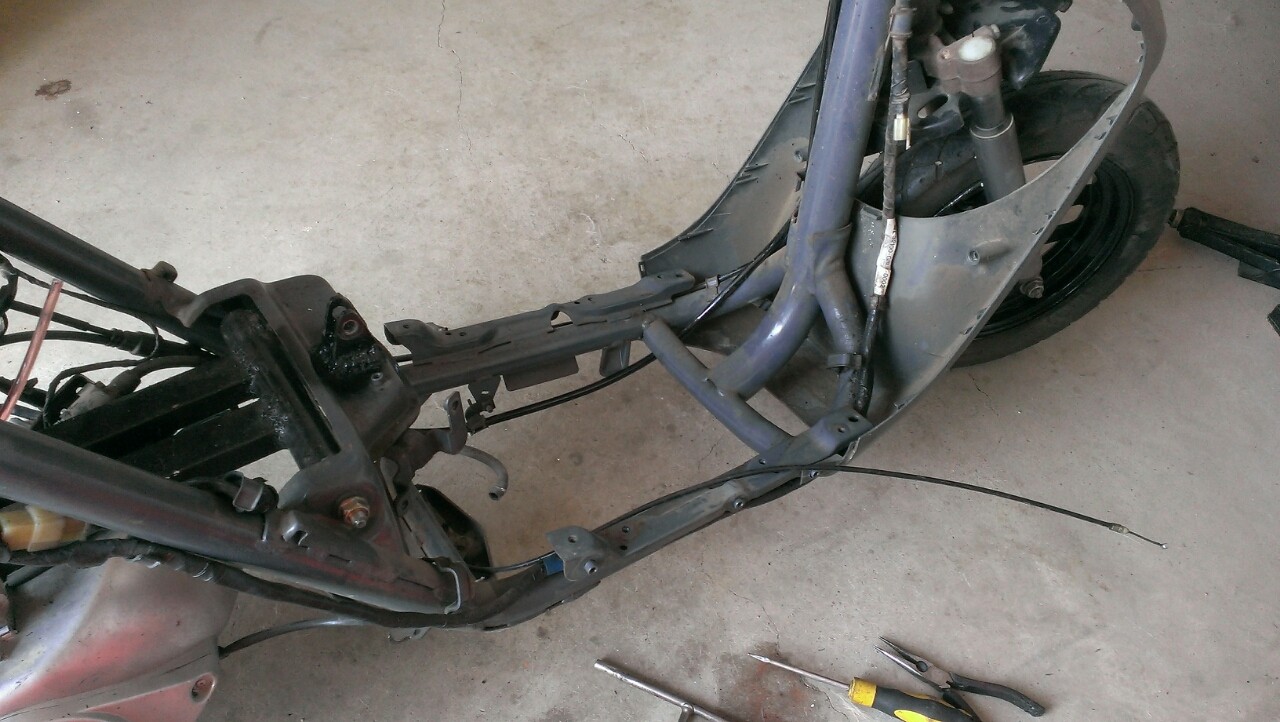 ロアフレーム加工 青空教会的バイク学