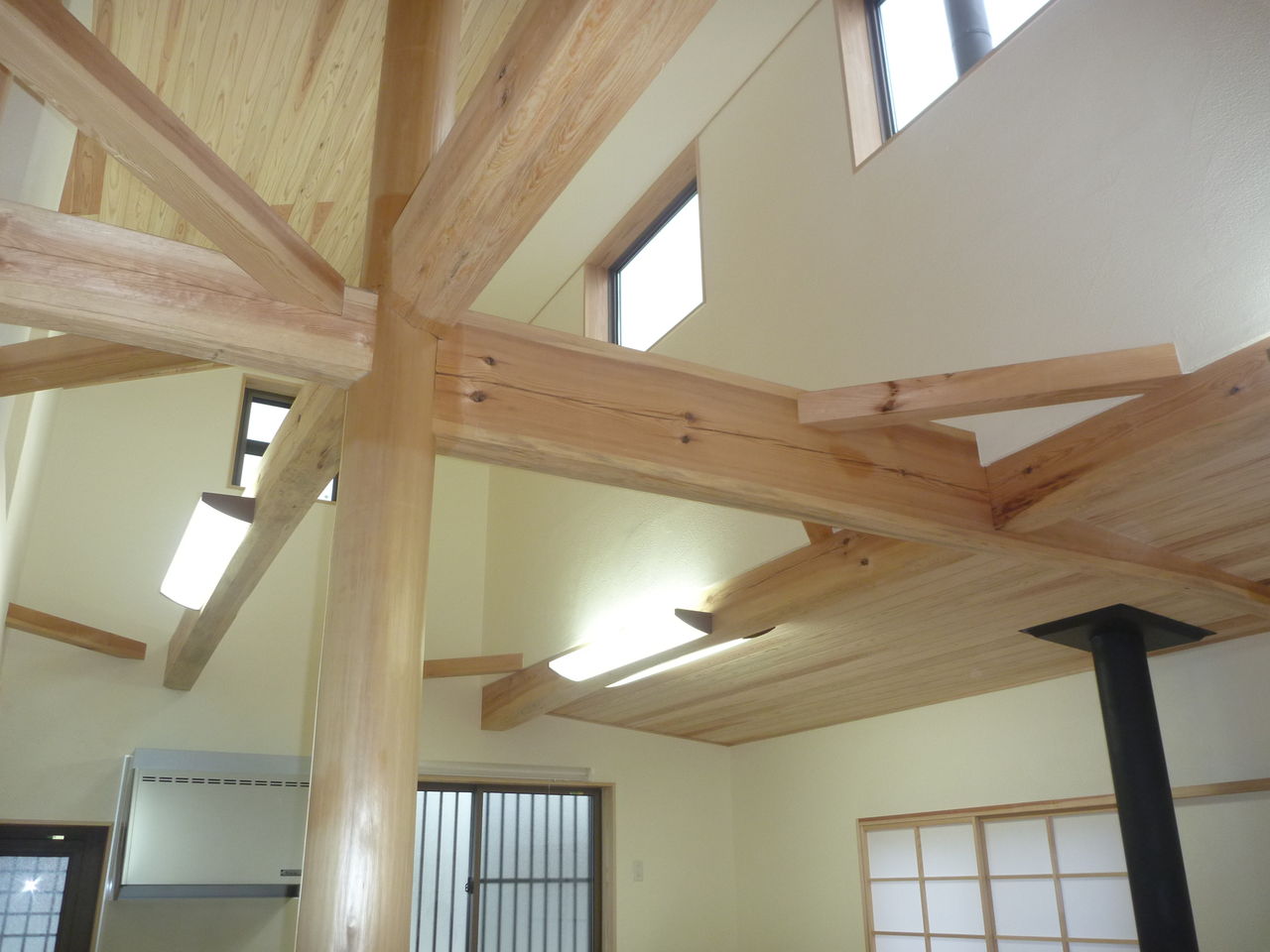 『いい家がほしい』:天井の空間を飾る構造材としての化粧梁 - livedoor Blog(ブログ)