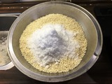 (7)米麹に天塩を加える