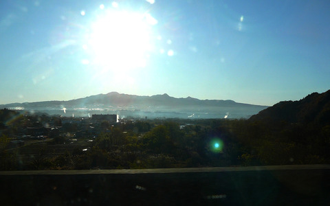 赤城山と沼田国道17月夜野大橋からP1280700