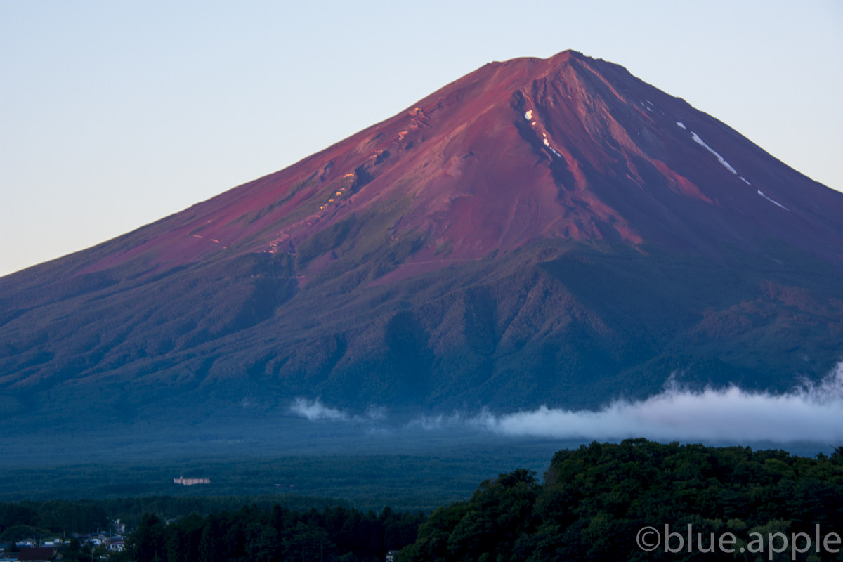 赤富士ー河口湖より Blue Appleのblog
