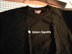 Apple Store Union Square T��s