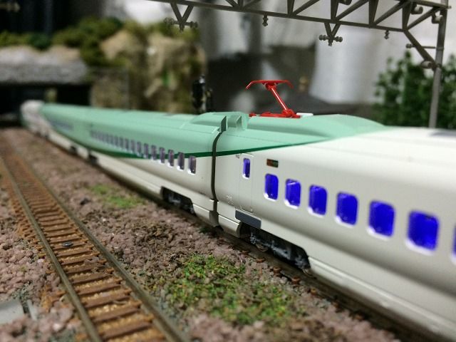 E3系700番台 「とれいゆつばさ」に室内灯を付けると