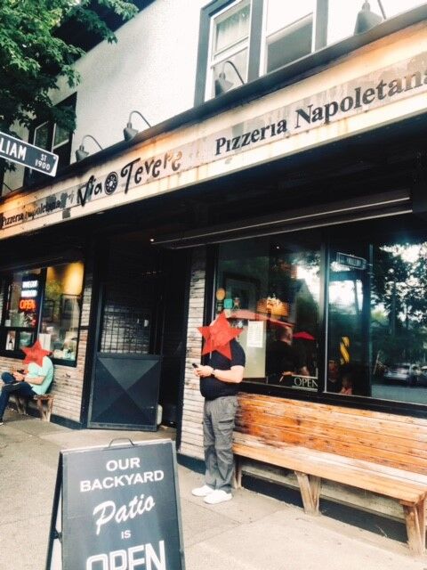 ピザのお店1