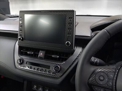 zvg_carbon_interior2_400
