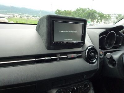 マツダ２ ナビ加工取り付け Aqua日記