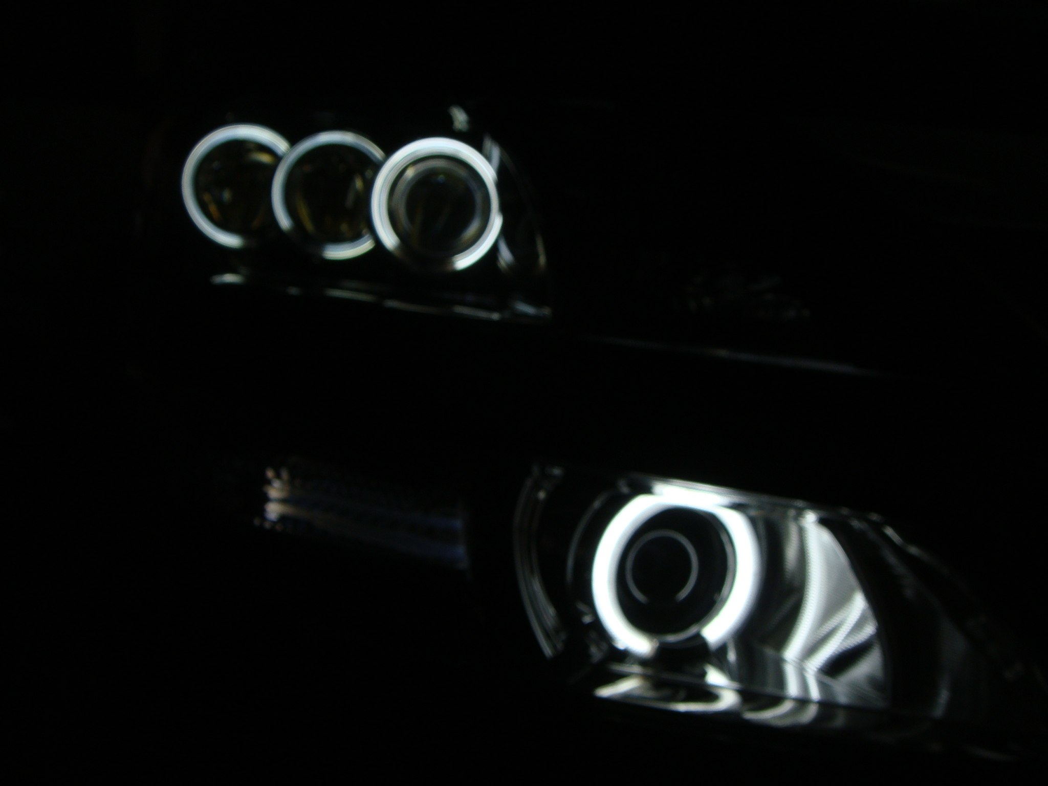 ヴェルファイア レクサス3連プロジェクター移植完成 : AQUA日記