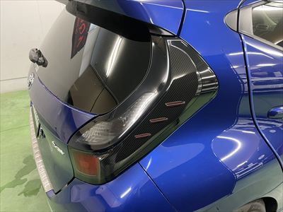 テールレンズ(グロスブラックカーボン)テールウィンカー(ミドルスモーク) (5)400