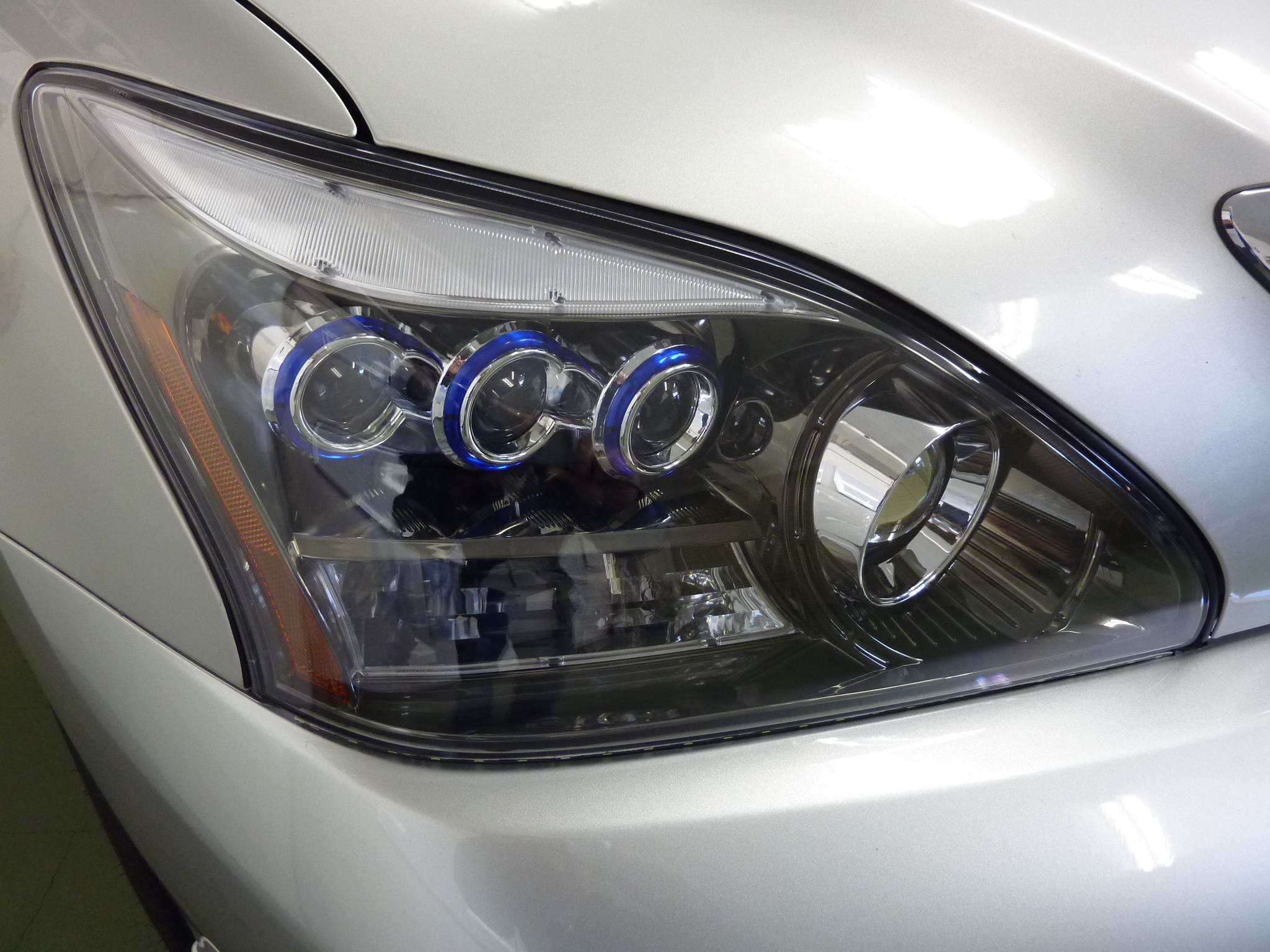 TOYOTA ハリアー30 3連プロジェクター　ヘッドライト　左右セット 3連プロジェクター】トヨタ 30 ハリアー用 ヘッドライト ヘッド