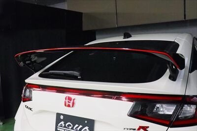 波平ユーロR　シビックオレンジラインセット ホンダ新型シビック／タイプRをカスタム！純正パーツが充実の