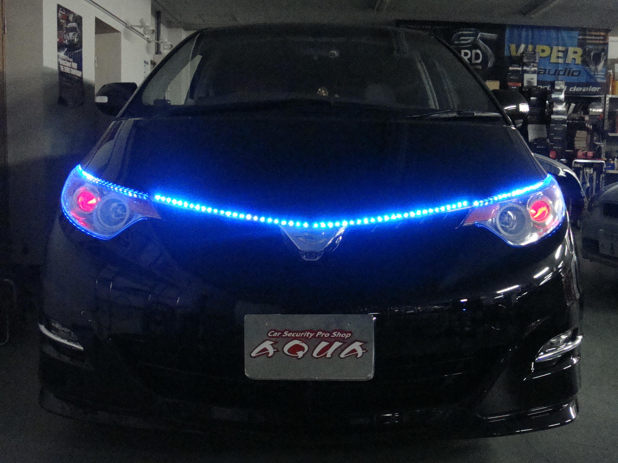 エスティマ レッドアイ ７色ブラックホールled 山梨県よりご来店 Aqua日記