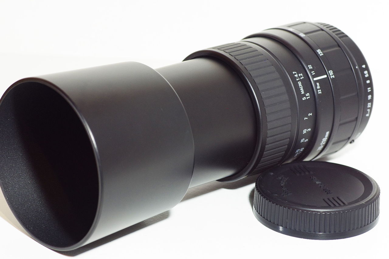 SIGMA 70-210mm F4-5.6 ズームレンズ 【公式通販】 SIGMA 70-210mm F4-5.6 ズームレンズ 【公式通販】