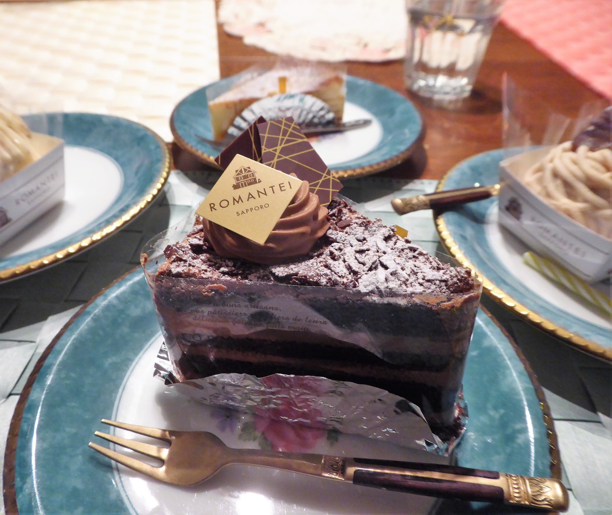 誕生日のお祝いカットケーキ ろまん亭 石山通店 の生モンブラン Rubis Life