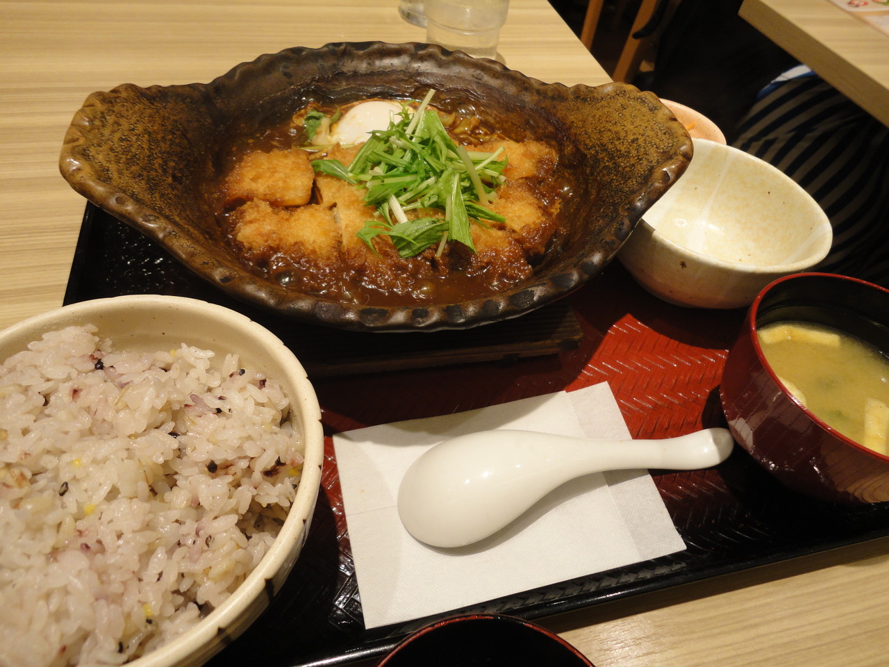 大戸屋 札幌エスタ店 にて 濃厚な味噌の味わいがクセになる チキンの味噌かつ煮定食 Rubis Life
