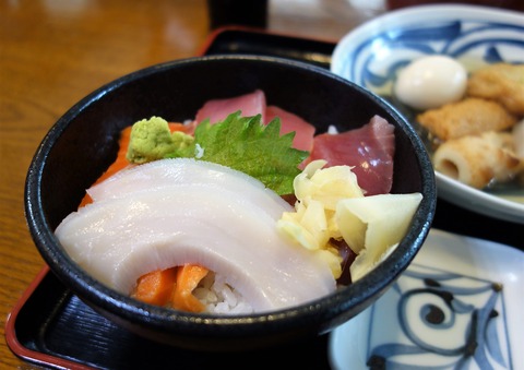 お刺身居酒屋瑠玖＆魚平 (1)