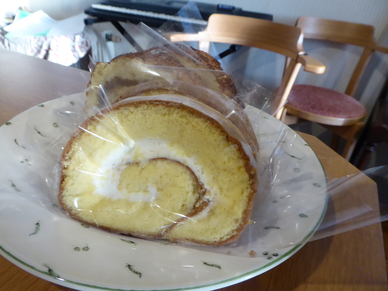 新札幌サンピアザ フルーツケーキファクトリー さんのロールケーキとティラミスロール Rubis Life