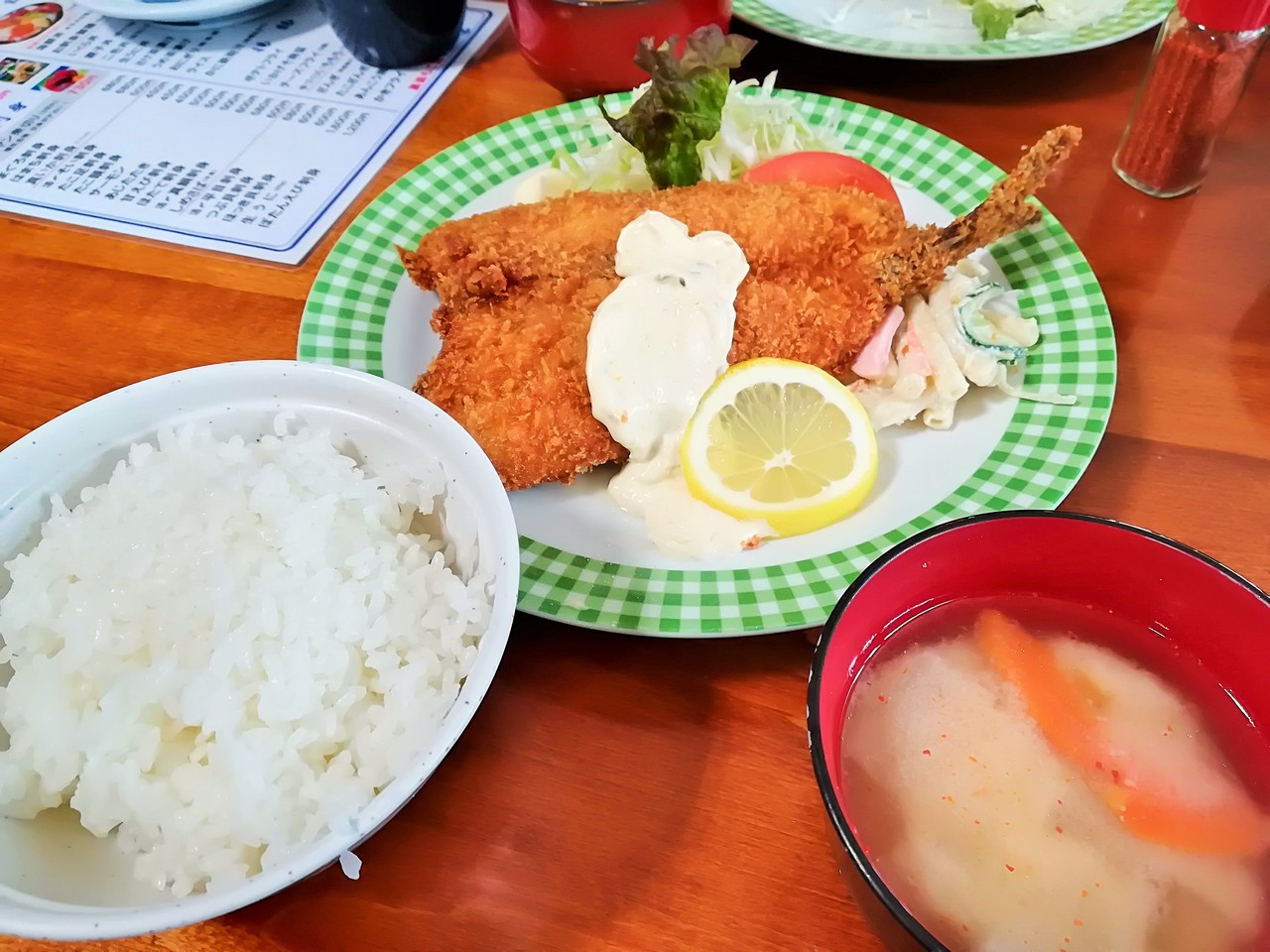 ふわふわな食感がたまりません 狸小路6丁目 お刺身居酒屋瑠玖 魚平 さんで本日の日替わり ホッケフライ定食 Rubis Life