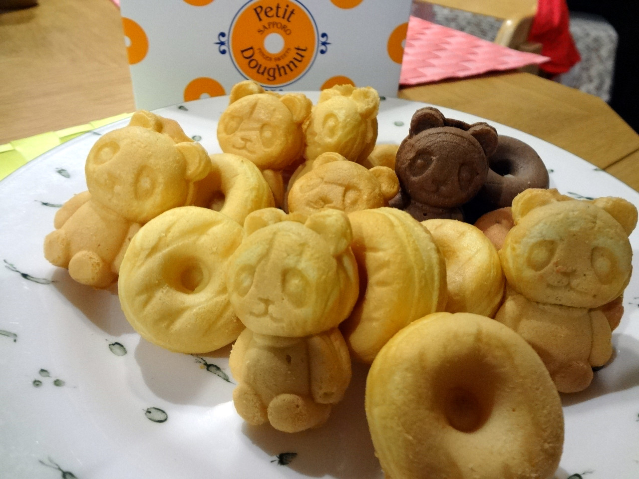 かわいいフィンガースイーツ 札幌プティドーナツ のプティドーナツ Rubis Life