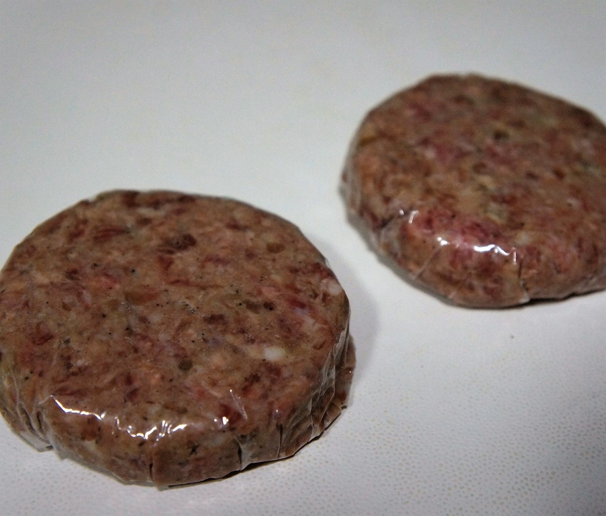 肉汁と脂が半端ない 絶品石垣牛のハンバーグステーキ Rubis Life 肉汁と脂が半端ない 絶品石垣牛のハンバーグステーキ Rubis Life
