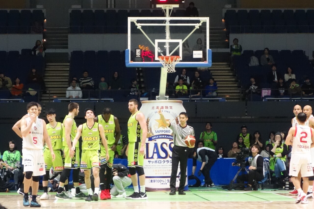 初めてのb league観戦 2020今季初ホームゲームの レバンガ北海道vs千葉ジェッツを観戦 千葉の富樫選手のスピード キレやばかった rubis life