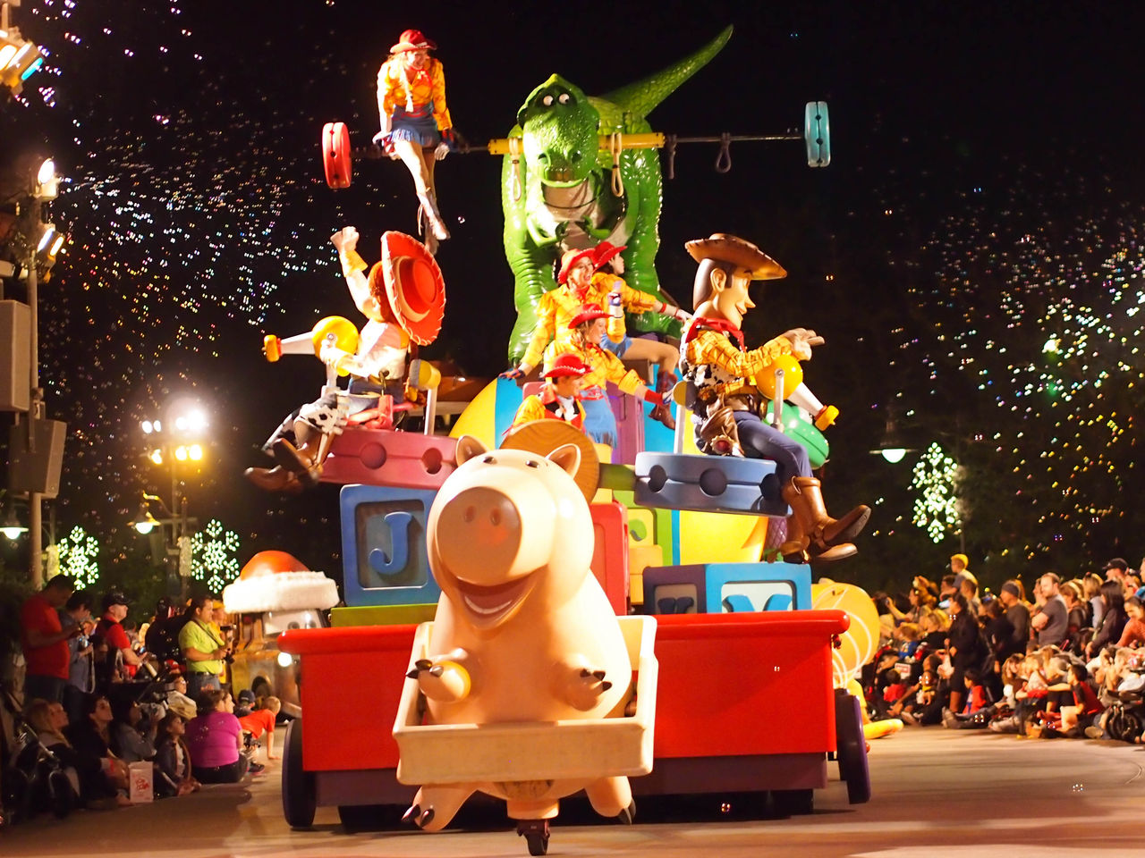 Pixar Play Parade Dca15 11 Suitcase And Disney Pixar Play Parade Dca15 11 Suitcase And Disney